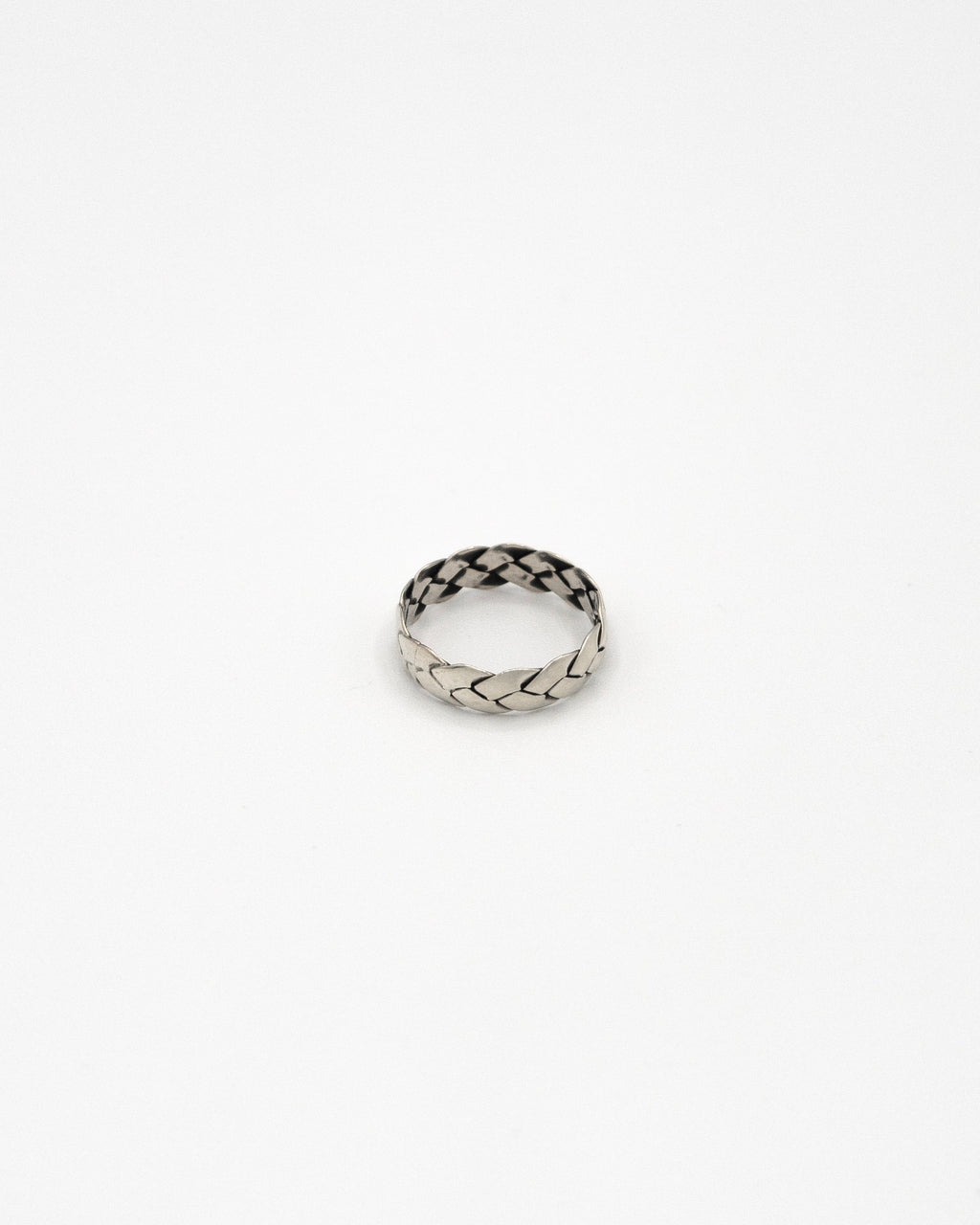 Braided band ring