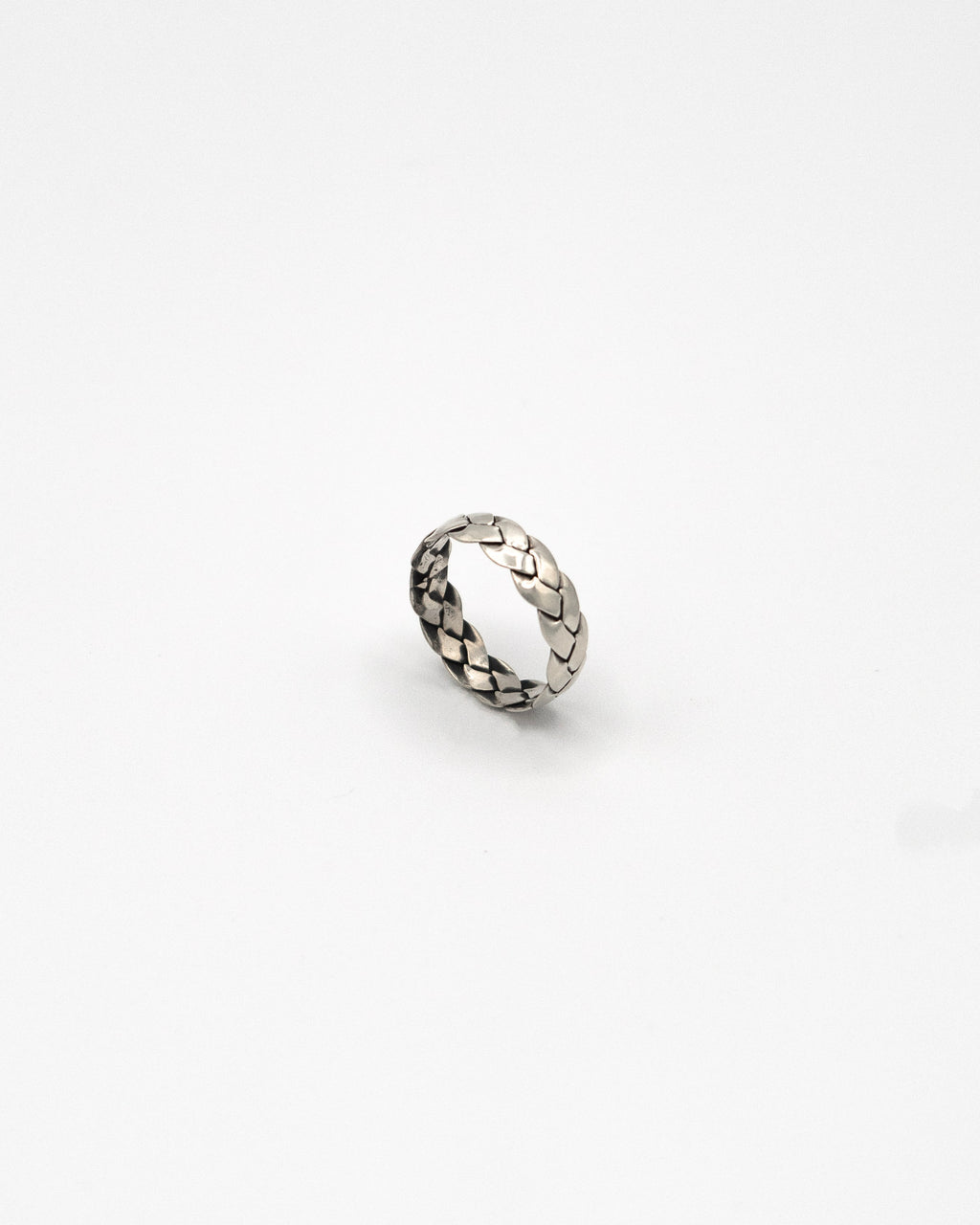 Braided band ring