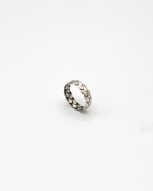 Braided band ring