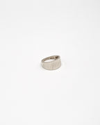 Grooved band ring