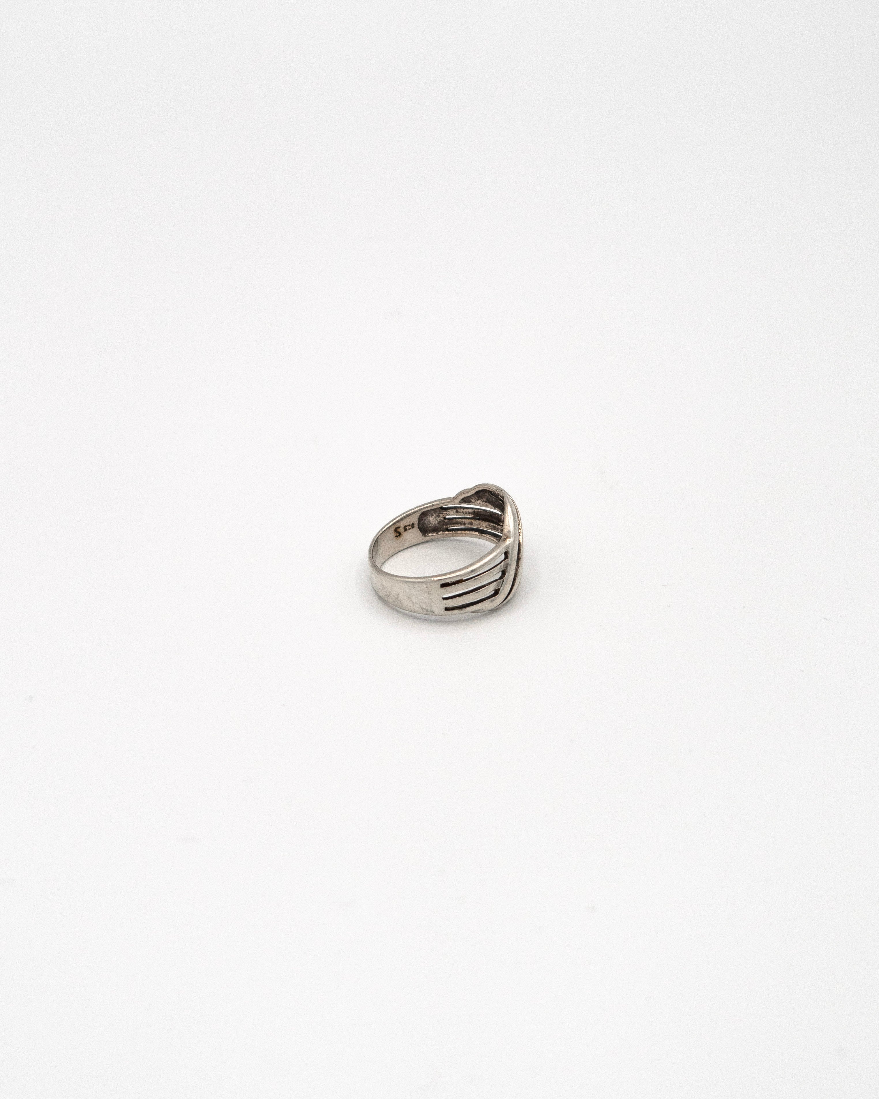 Ring with a multi-line design