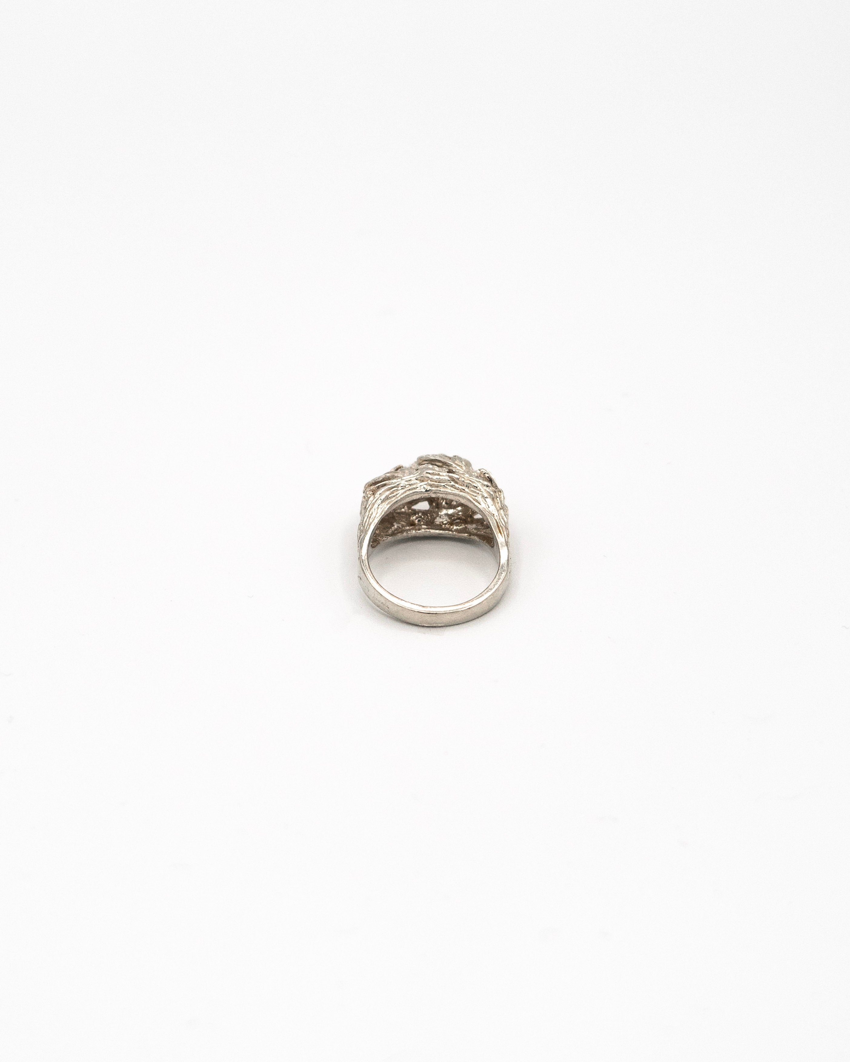 Brutalist knot ring