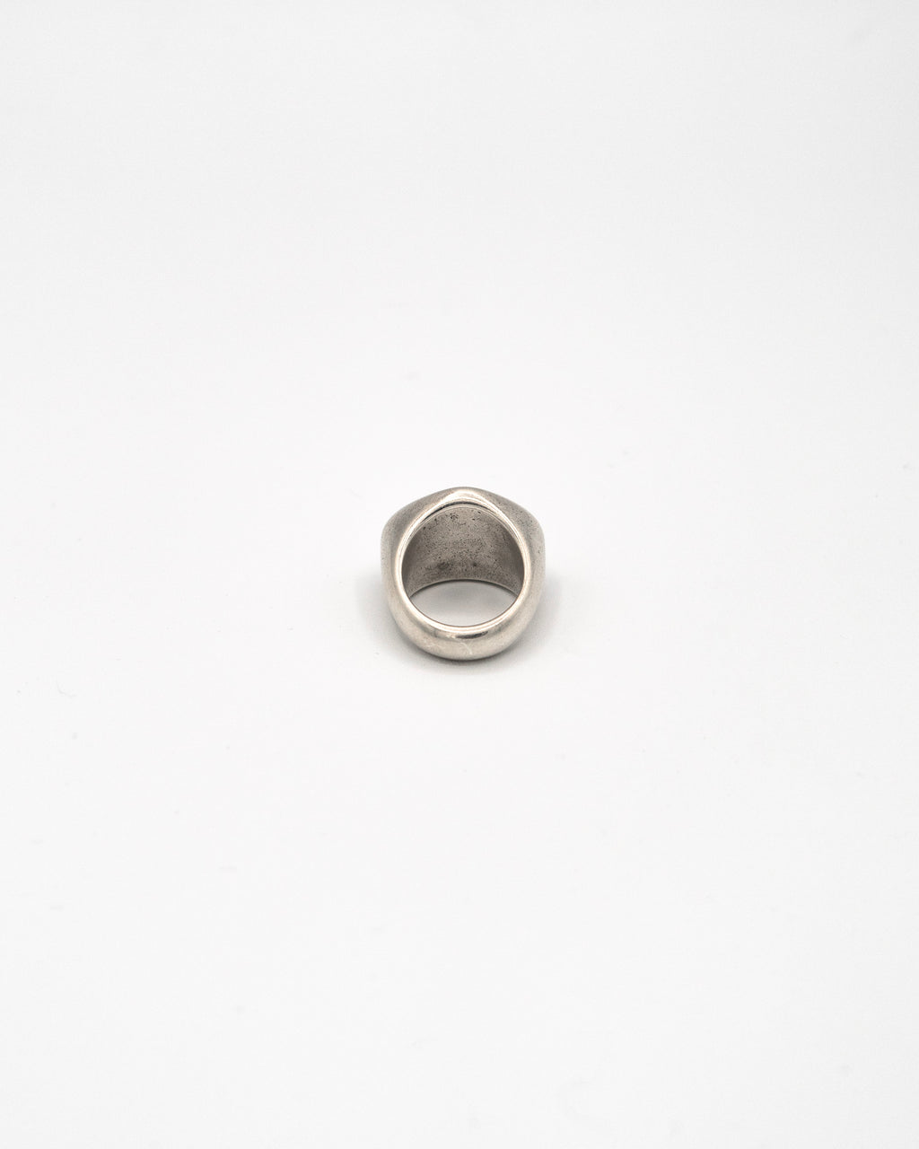 Hollow Signet oval ring