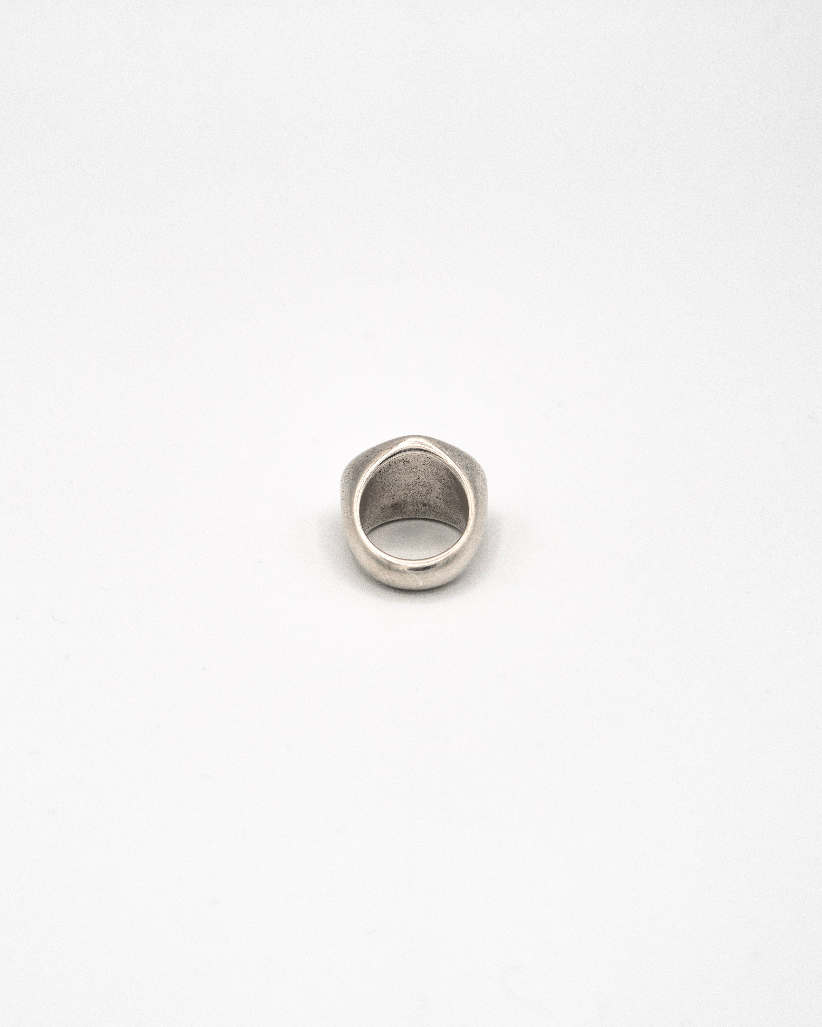 Hollow Signet oval ring