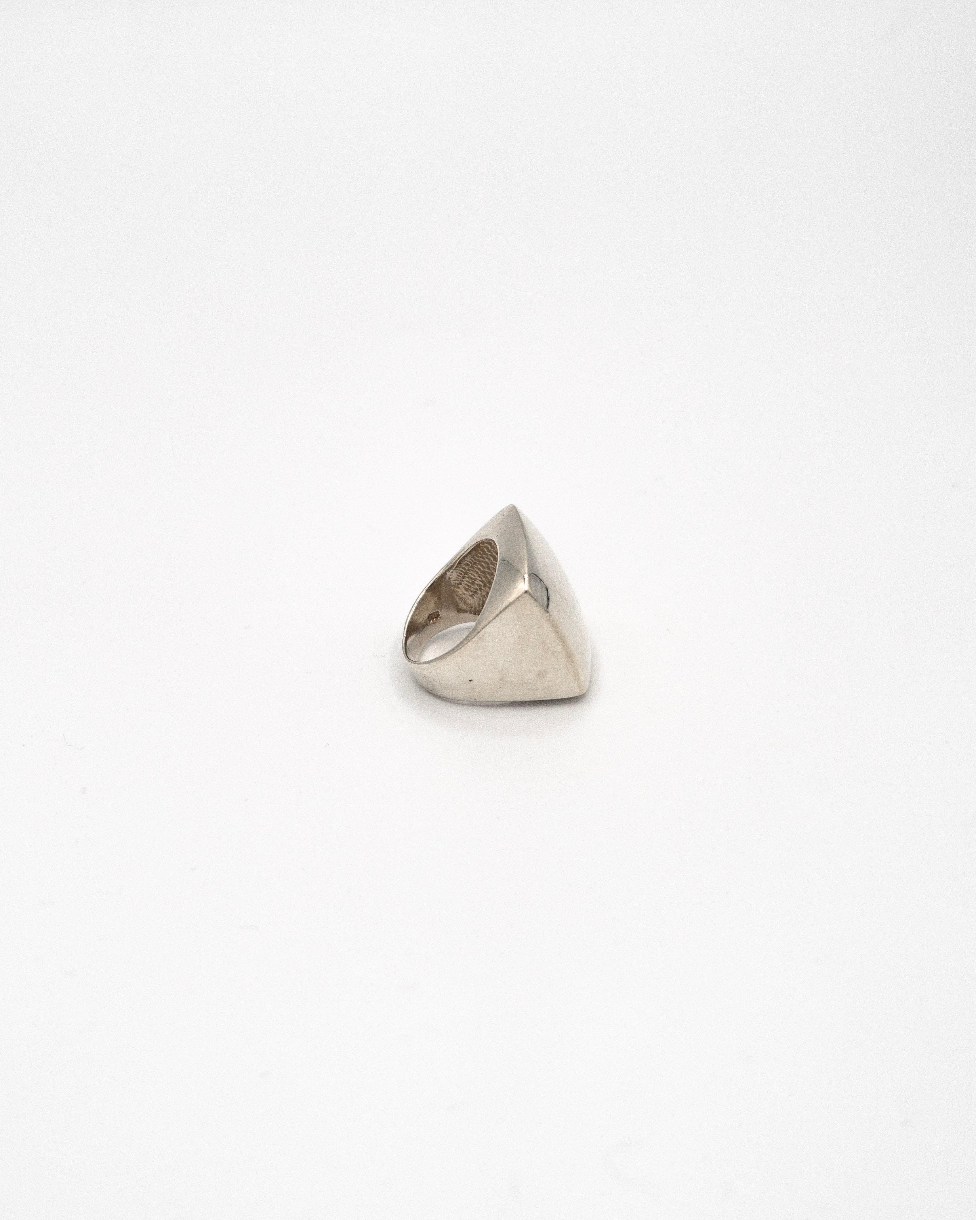 Hollow square dome ring