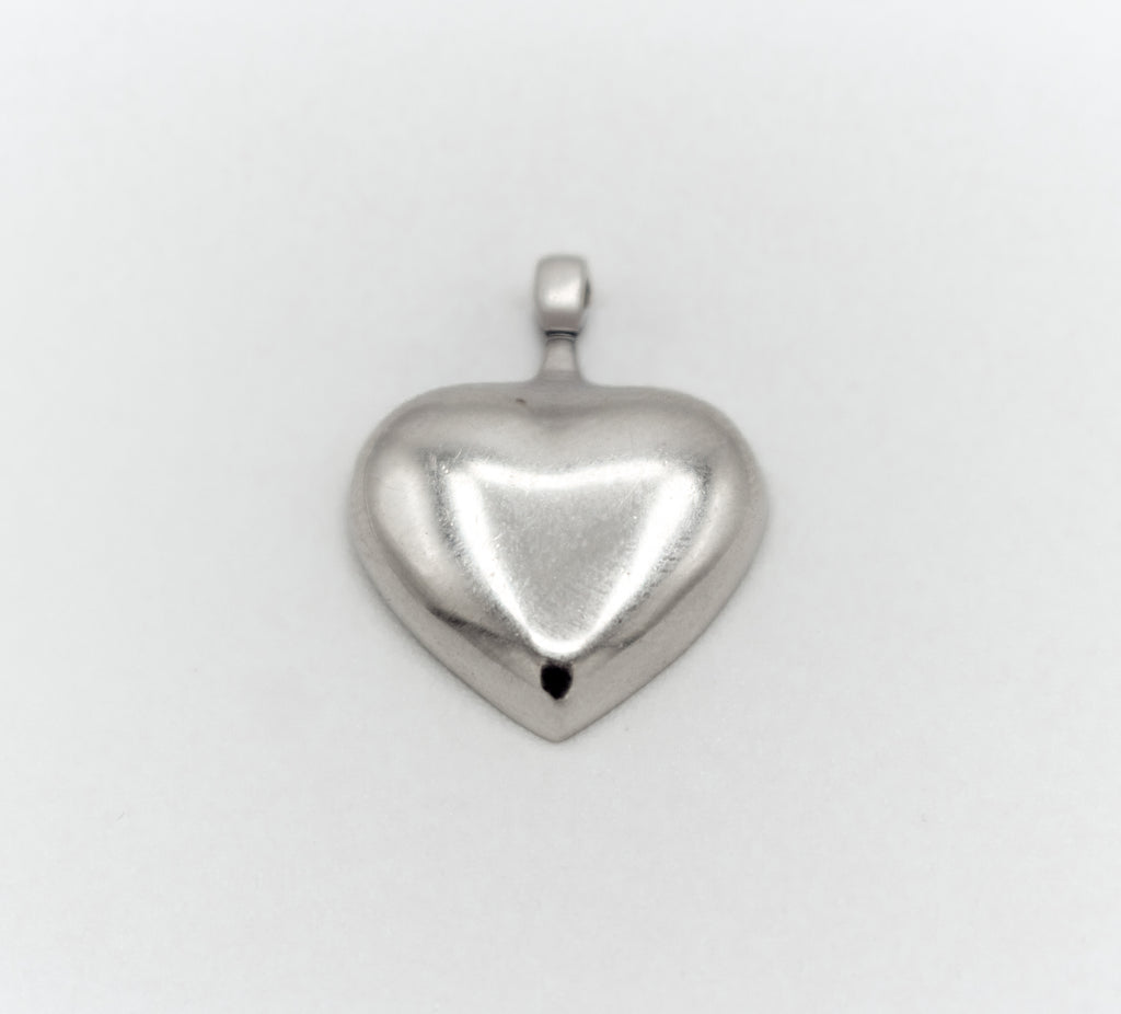 Small dome heart pendant