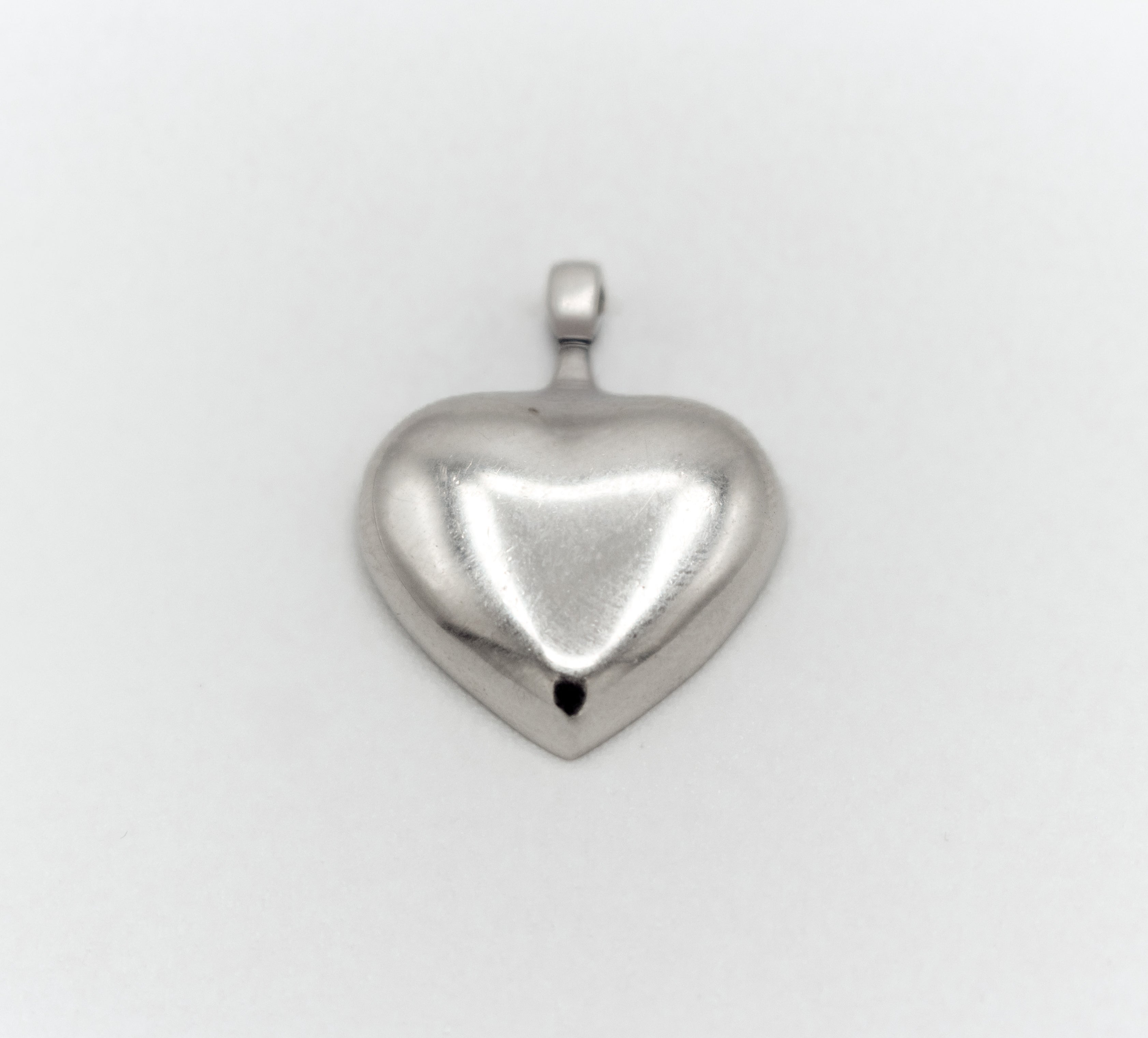 Small dome heart pendant