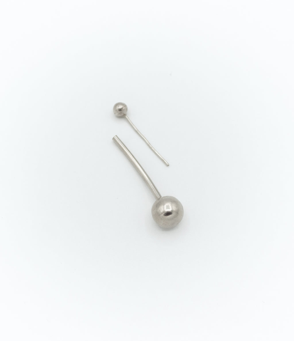 Single barbell stud earring