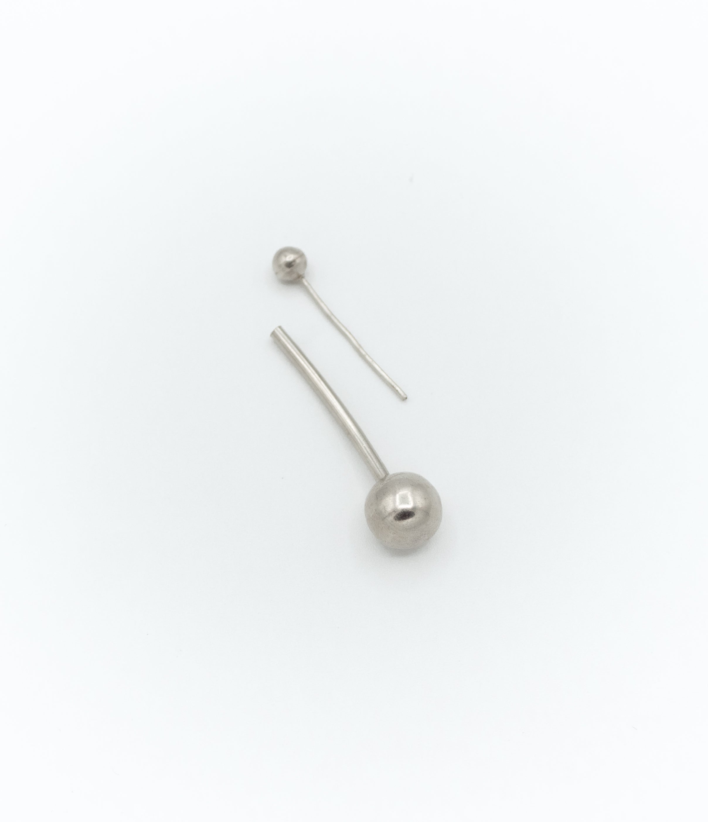 Single barbell stud earring