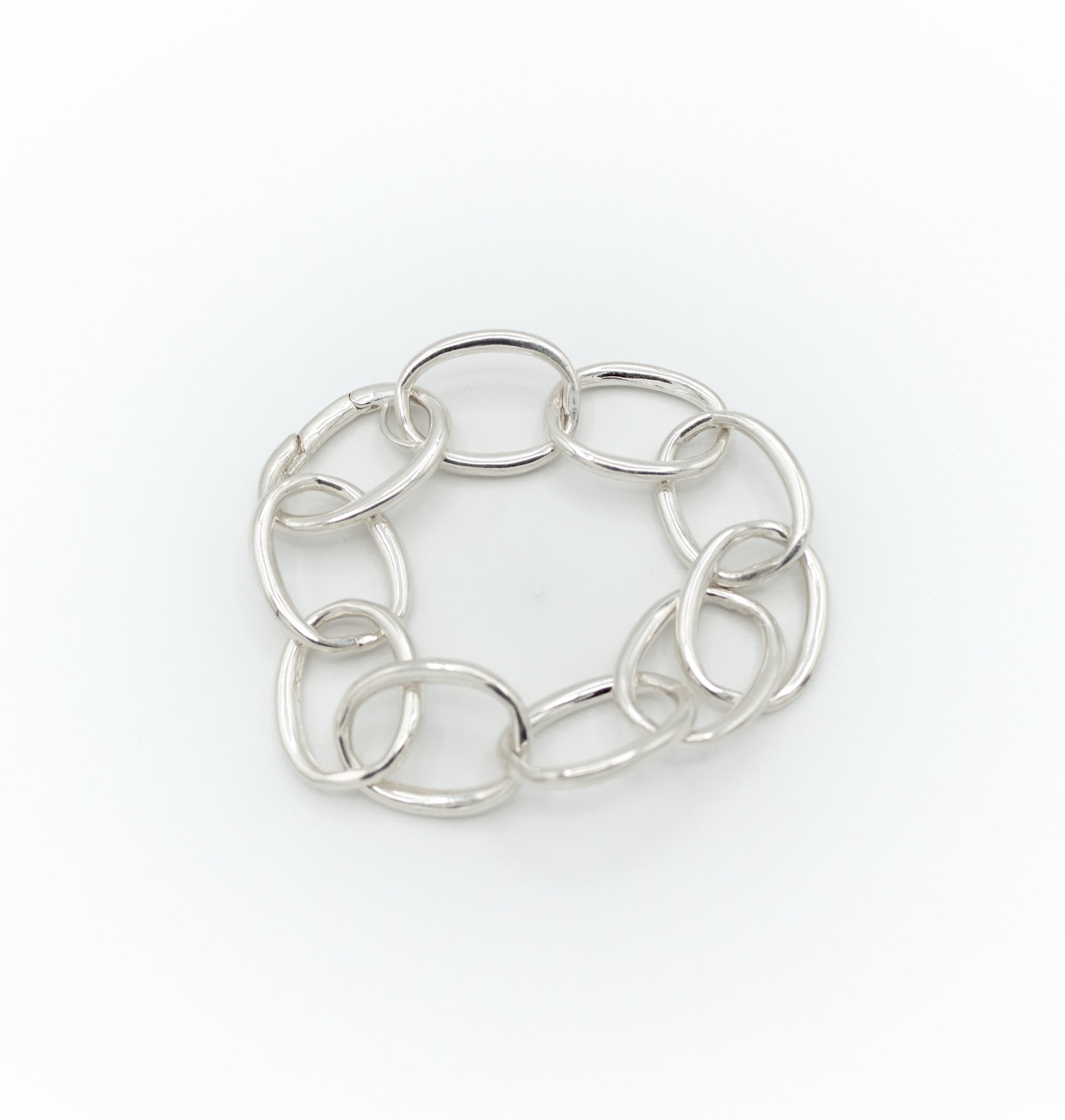 Oval chain link bracelet