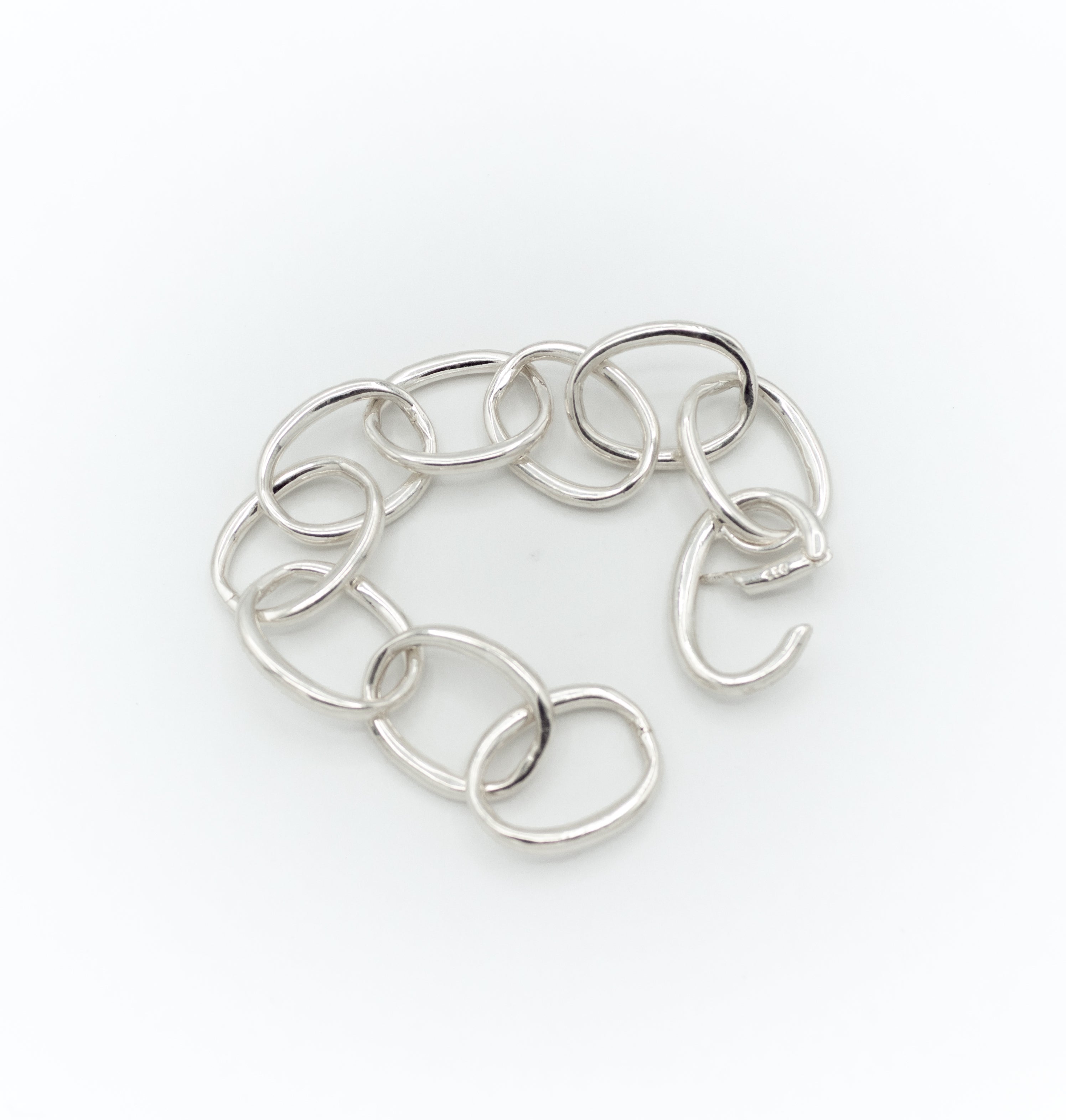 Oval chain link bracelet