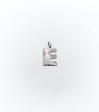 Textured letter ‘’E’’ pendant