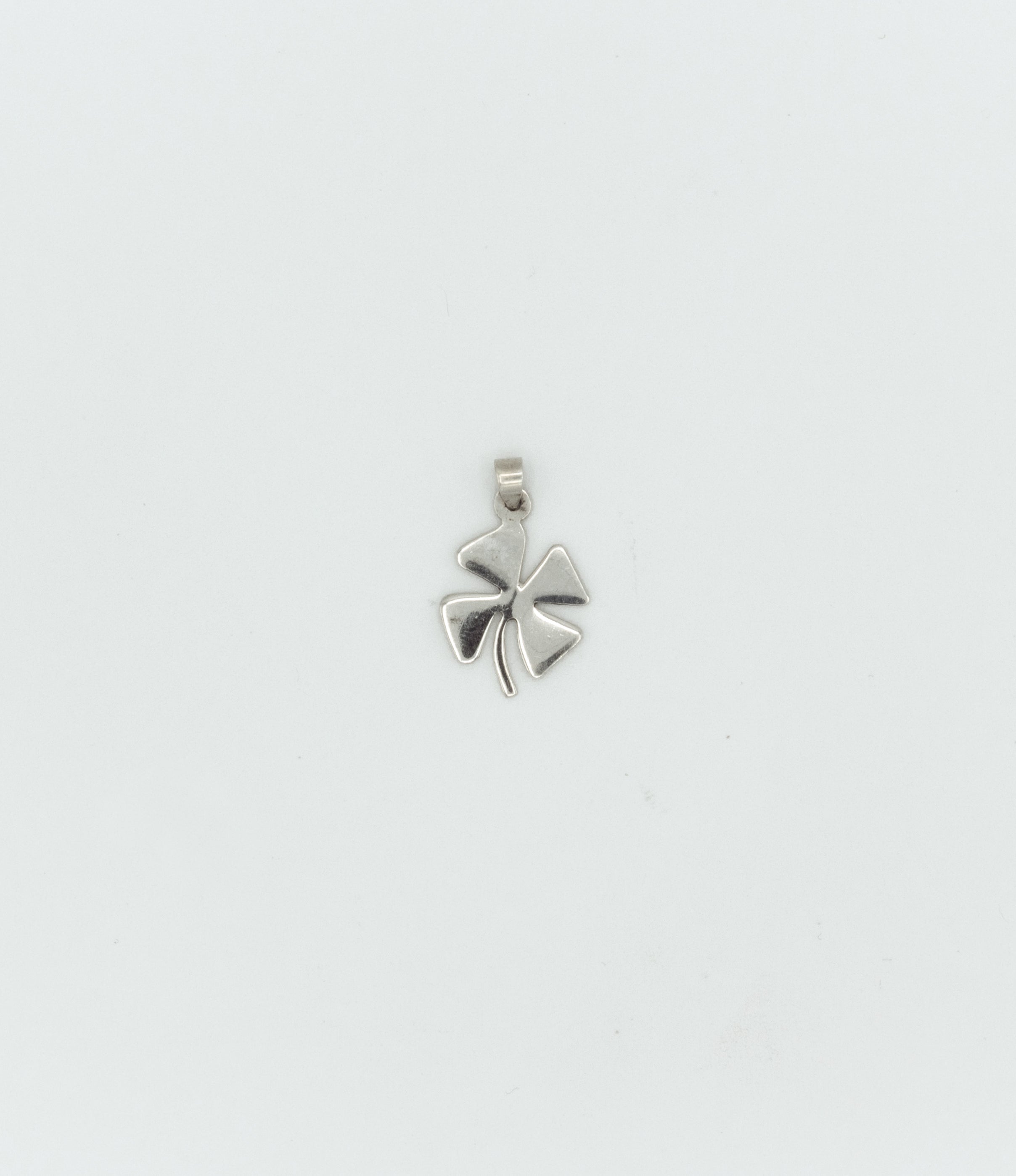 Four leaf clover pendant