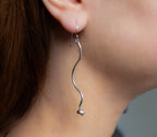 Wavy dangle earrings